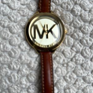 Mk watch